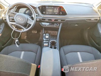 Zdjęcie 8 z 12 samochodu: 2021 HYUNDAI SONATA SEL VIN:5NPEF4JA5MH095876 - miniatura