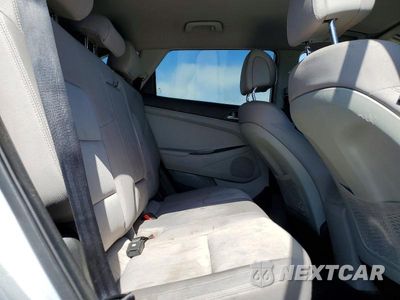 Zdjęcie 11 z 13 samochodu: 2018 HYUNDAI TUCSON SEL VIN:KM8J33A41JU684917 - miniatura