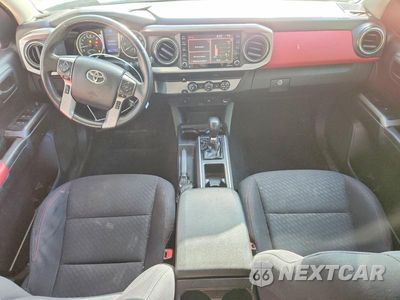 Zdjęcie 8 z 13 samochodu: 2020 TOYOTA TACOMA SR5 VIN:5TFAX5GN8LX176241 - miniatura