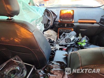 Zdjęcie 8 z 13 samochodu: 2018 FORD ECOSPORT SES VIN:MAJ6P1CL5JC249885 - miniatura
