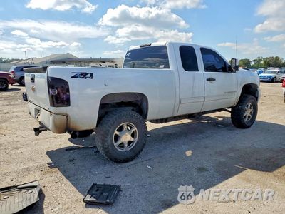 Trzecie zdjęcie samochodu z tyłu: 2009 CHEVROLET SILVERADO K1500 LT VIN:1GCEK29099Z164211 - miniatura