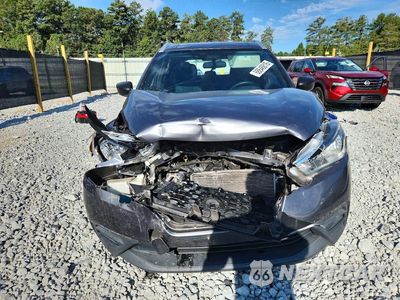 Piąte zdjęcie samochodu w środku: 2019 NISSAN KICKS S VIN:3N1CP5CUXKL564848 - miniatura