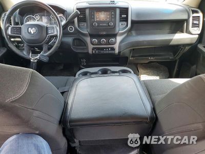 Zdjęcie 8 z 13 samochodu: 2019 RAM 3500 TRADESMAN VIN:3C63R3GL4KG524634 - miniatura
