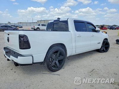 Trzecie zdjęcie samochodu z tyłu: 2020 RAM 1500 BIG HORN/LONE STAR VIN:1C6RREFT9LN208971 - miniatura