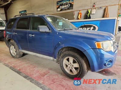 Czwarte zdjęcie samochodu z boku: 2009 FORD ESCAPE XLT VIN:1FMCU93G29KC25886 - miniatura