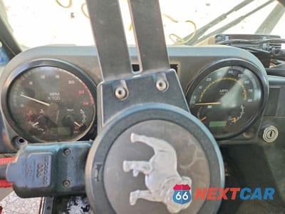 Zdjęcie 9 z 13 samochodu: 2013 MACK 600 MRU600 VIN:1M2AV17C7DM010353 - miniatura
