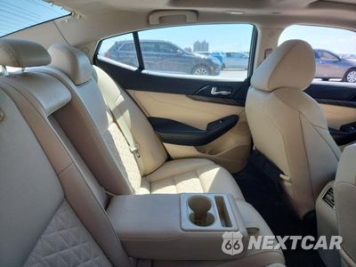 Zdjęcie 10 z 12 samochodu: 2017 NISSAN MAXIMA PLATINUM VIN:1N4AA6AP3HC387496 - miniatura