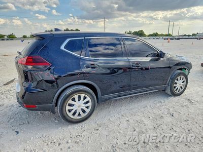 Trzecie zdjęcie samochodu z tyłu: 2018 NISSAN ROGUE S VIN:KNMAT2MT8JP561986 - miniatura