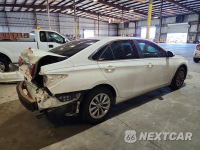 Trzecie zdjęcie samochodu z tyłu: 2017 TOYOTA CAMRY LE VIN:4T1BF1FK8HU715176 - miniatura