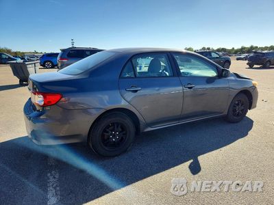 Trzecie zdjęcie samochodu z tyłu: 2011 TOYOTA COROLLA LE VIN:2T1BU4EE7BC703550 - miniatura