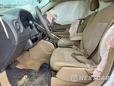 Zdjęcie 7 z 13 samochodu: 2017 JEEP COMPASS SPORT VIN:1C4NJCBA2HD123961 - miniatura