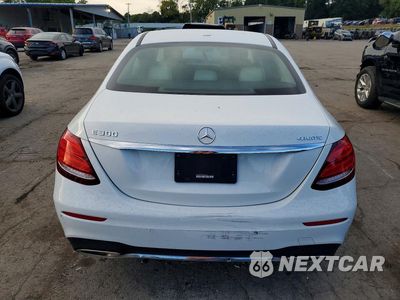 Zdjęcie 6 z 13 samochodu: 2019 MERCEDES-BENZ E 300 4MATIC VIN:WDDZF4KB7KA672362 - miniatura