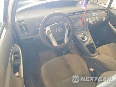 Zdjęcie 8 z 12 samochodu: 2010 TOYOTA PRIUS III VIN:JTDKN3DU3A0072952 - miniatura