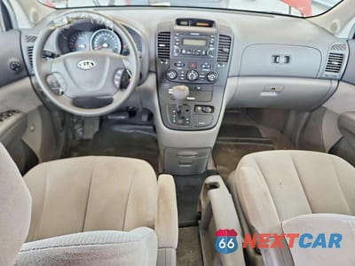 Zdjęcie 8 z 13 samochodu: 2006 KIA SEDONA LX VIN:KNDMB233866029345 - miniatura