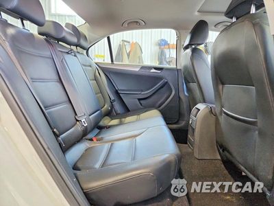 Zdjęcie 10 z 13 samochodu: 2015 VOLKSWAGEN JETTA SE VIN:3VWD07AJ5FM231934 - miniatura
