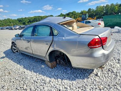 Drugie zdjęcie samochodu z przodu: 2013 VOLKSWAGEN PASSAT SE VIN:1VWBP7A39DC141138 - miniatura