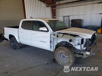 Czwarte zdjęcie samochodu z boku: 2022 TOYOTA TACOMA SR5 V6 VIN:3TMCZ5AN2NM482940 - miniatura