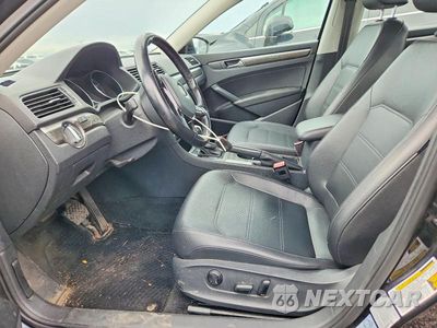Zdjęcie 7 z 12 samochodu: 2017 VOLKSWAGEN PASSAT SE VIN:1VWBT7A31HC025322 - miniatura