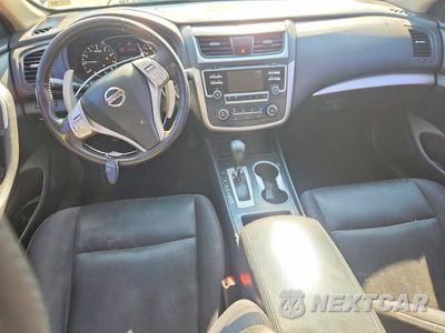 Zdjęcie 8 z 12 samochodu: 2017 NISSAN ALTIMA 2.5 SR VIN:1N4AL3AP3HC142416 - miniatura