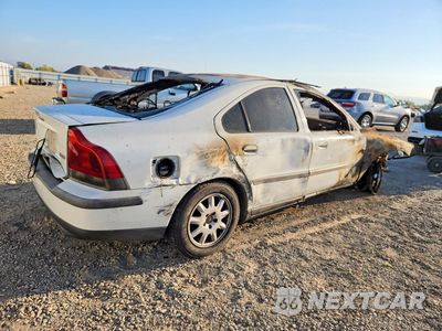 Trzecie zdjęcie samochodu z tyłu: 2001 VOLVO S60 VIN:YV1RS61R012088064 - miniatura