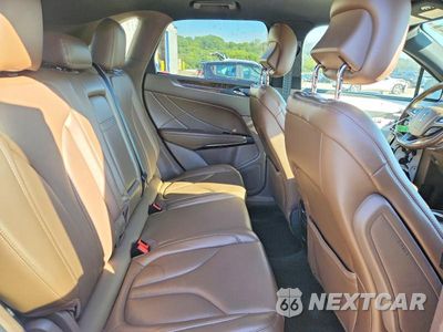Zdjęcie 10 z 13 samochodu: 2017 LINCOLN MKC RESERVE VIN:5LMCJ3C9XHUL47550 - miniatura