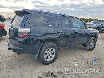Trzecie zdjęcie samochodu z tyłu: 2018 TOYOTA 4RUNNER SR5 PREMIUM VIN:JTEBU5JR4J5546078 - miniatura