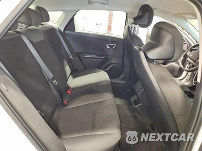 Zdjęcie 10 z 12 samochodu: 2026 KIA K4 LXS VIN:3KPFT4DEXTE356739 - miniatura