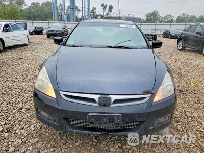 Piąte zdjęcie samochodu w środku: 2007 HONDA ACCORD SE VIN:1HGCM66427A015409 - miniatura
