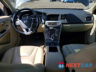 Zdjęcie 8 z 12 samochodu: 2015 VOLVO S60 PREMIER VIN:YV1612TB6F2301797 - miniatura