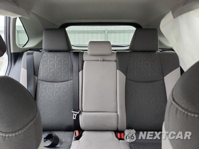 Zdjęcie 10 z 13 samochodu: 2025 TOYOTA RAV4 XLE VIN:2T3W1RFV8SW421526 - miniatura