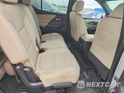Zdjęcie 11 z 14 samochodu: 2022 CHEVROLET TRAVERSE LS VIN:1GNERLKW2NJ107770 - miniatura