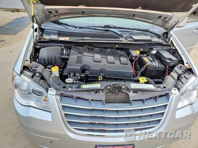 Zdjęcie 12 z 13 samochodu: 2010 CHRYSLER TOWN & COUNTRY TOURING VIN:2A4RR5DX6AR501137 - miniatura