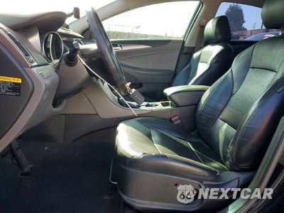 Zdjęcie 7 z 12 samochodu: 2013 HYUNDAI SONATA HYBRID VIN:KMHEC4A49DA051255 - miniatura