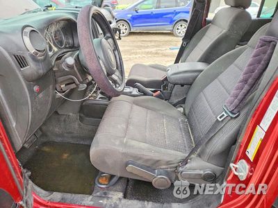 Zdjęcie 7 z 12 samochodu: 2012 JEEP WRANGLER UNLIMITED SPORT VIN:1C4BJWDG0CL142089 - miniatura