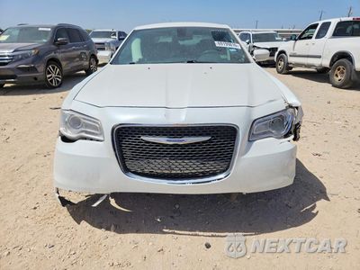Piąte zdjęcie samochodu w środku: 2015 CHRYSLER 300 LIMITED VIN:2C3CCAAG7FH898837 - miniatura
