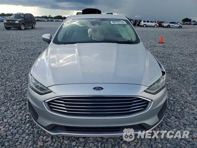 Piąte zdjęcie samochodu w środku: 2019 FORD FUSION S VIN:3FA6P0G73KR194136 - miniatura