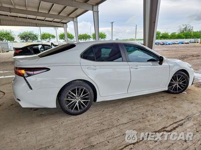Trzecie zdjęcie samochodu z tyłu: 2024 TOYOTA CAMRY SE VIN:4T1T11AK5RU896426 - miniatura