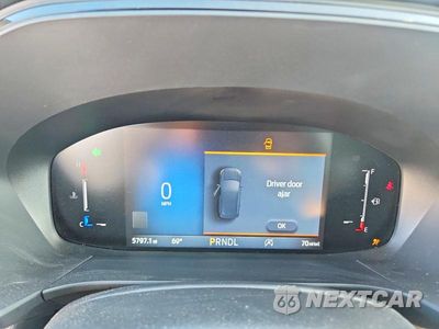 Zdjęcie 9 z 12 samochodu: 2025 FORD ESCAPE ST LINE SELECT VIN:1FMCU9NA3SUA98746 - miniatura