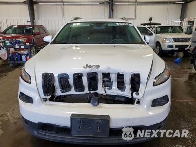 Piąte zdjęcie samochodu w środku: 2017 JEEP CHEROKEE LATITUDE VIN:1C4PJLCB4HW573731 - miniatura