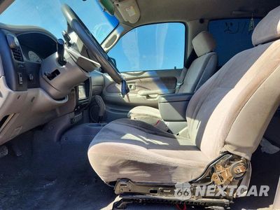 Zdjęcie 7 z 12 samochodu: 2004 TOYOTA TACOMA PRERUNNER VIN:5TEGM92N44Z458470 - miniatura
