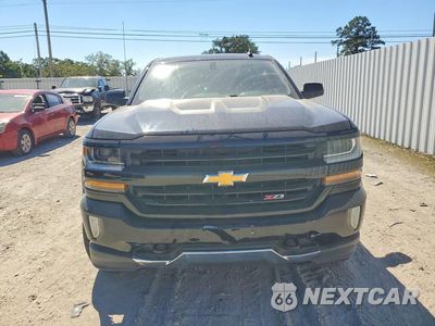 Piąte zdjęcie samochodu w środku: 2017 CHEVROLET SILVERADO K1500 LT VIN:1GCVKREC6HZ348450 - miniatura