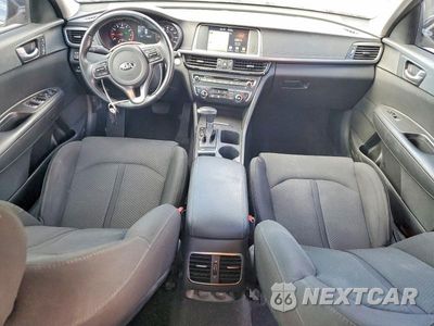 Zdjęcie 8 z 12 samochodu: 2016 KIA OPTIMA LX VIN:5XXGT4L17GG085445 - miniatura