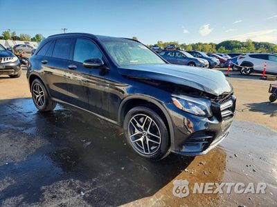 Czwarte zdjęcie samochodu z boku: 2018 MERCEDES-BENZ GLC 300 4MATIC VIN:WDC0G4KB5JV038243 - miniatura
