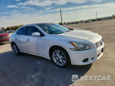 Czwarte zdjęcie samochodu z boku: 2010 NISSAN MAXIMA 3.5 S VIN:1N4AA5AP2AC800623 - miniatura