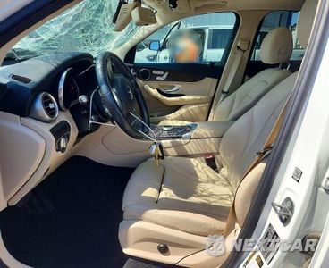 Zdjęcie 7 z 13 samochodu: 2019 MERCEDES-BENZ GLC 300 4MATIC VIN:WDC0G4KB4KV192542 - miniatura
