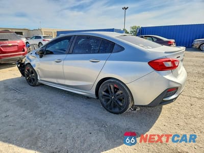 Drugie zdjęcie samochodu z przodu: 2017 CHEVROLET CRUZE LT VIN:1G1BE5SM0H7249756 - miniatura