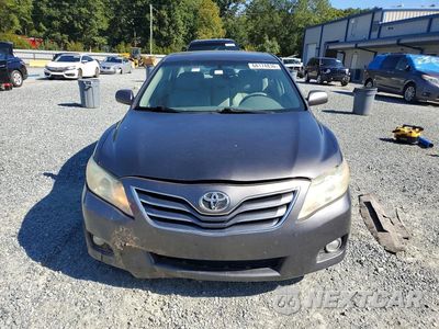 Piąte zdjęcie samochodu w środku: 2010 TOYOTA CAMRY XLE V6 VIN:4T1BK3EK9AU602920 - miniatura