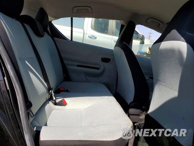 Zdjęcie 10 z 13 samochodu: 2014 TOYOTA PRIUS C ONE VIN:JTDKDTB32E1081574 - miniatura