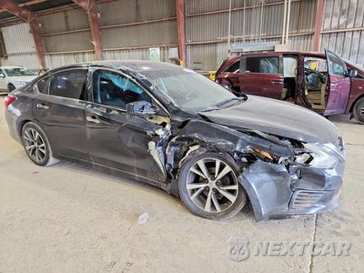 Czwarte zdjęcie samochodu z boku: 2016 NISSAN ALTIMA 2.5 S VIN:1N4AL3AP3GN383198 - miniatura