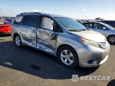 Czwarte zdjęcie samochodu z boku: 2011 TOYOTA SIENNA LE VIN:5TDKK3DCXBS151288 - miniatura
